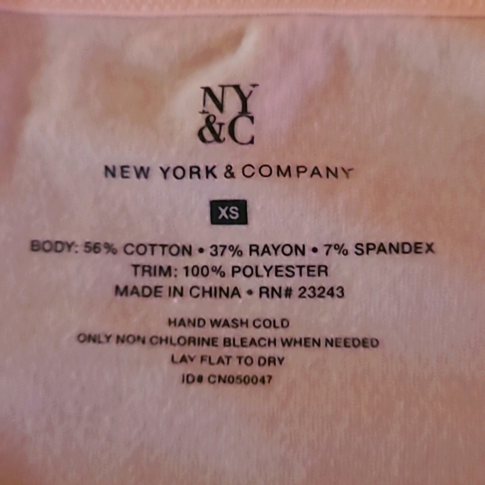 New York & Company pink tiered tank - Picture 2 of 2